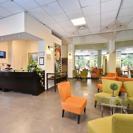 Pearl Of The Valley Hotel Kfar Tavor Exterior photo