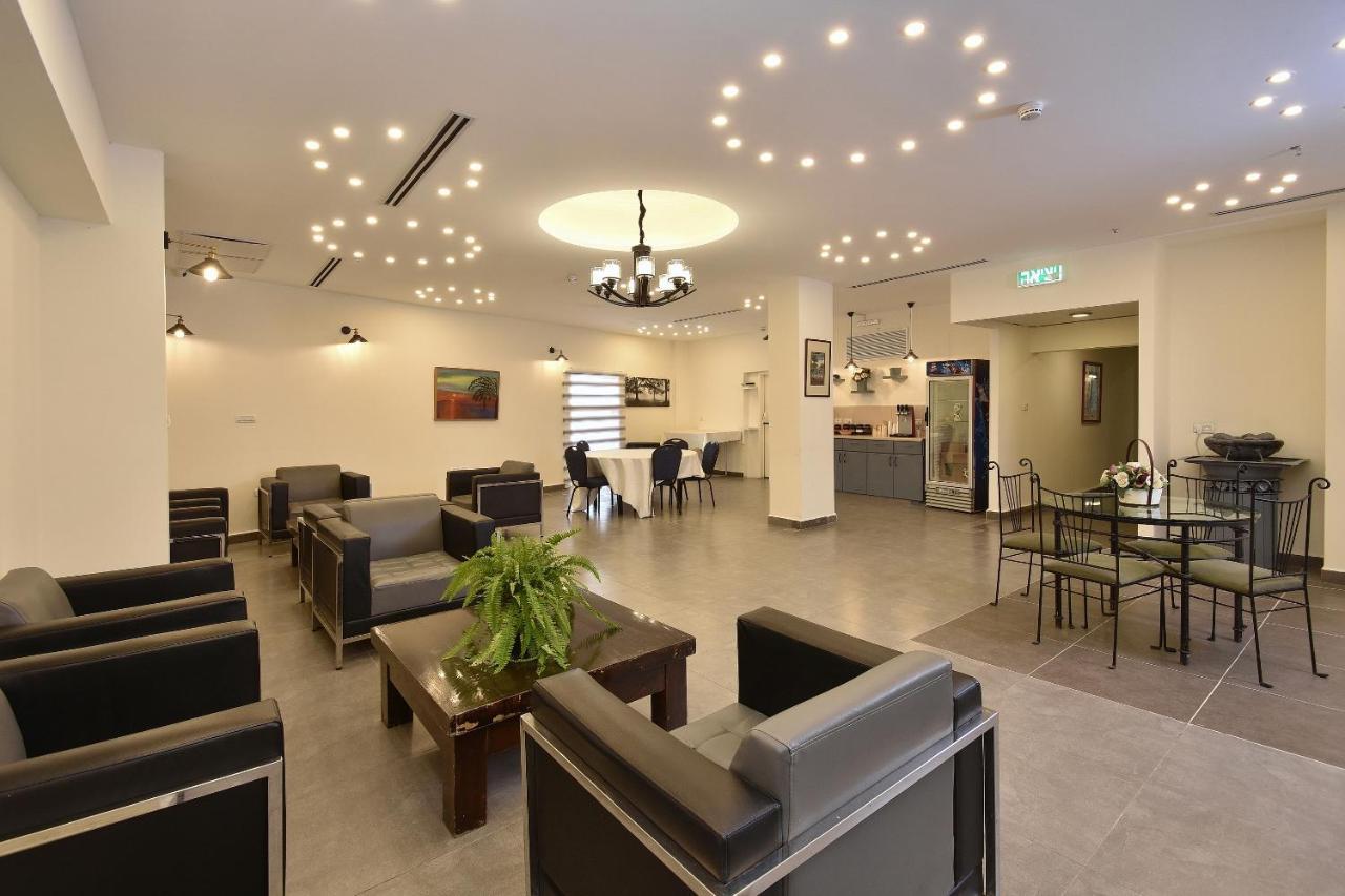 Pearl Of The Valley Hotel Kfar Tavor Exterior photo