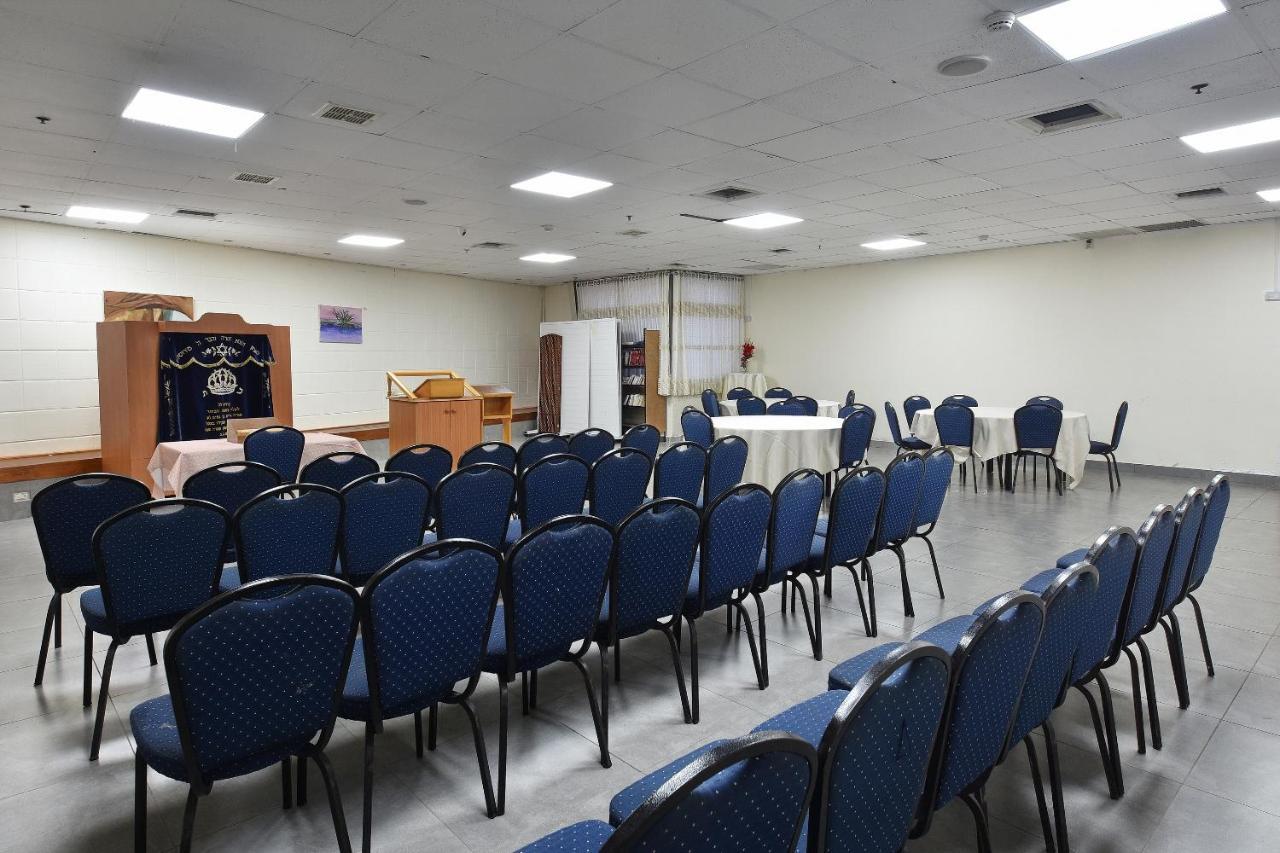 Pearl Of The Valley Hotel Kfar Tavor Exterior photo