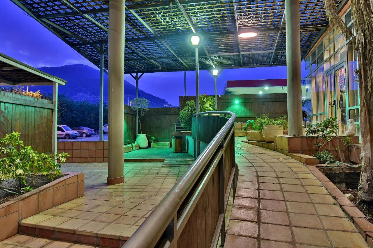 Pearl Of The Valley Hotel Kfar Tavor Exterior photo